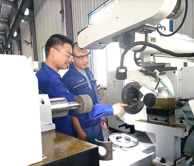 殷光品 勇闖難關的技術總工，譜寫新時代勞動者風采